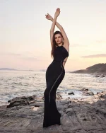 Φόρεμα maxi διάτρητο με δέσιμο στην πλάτη