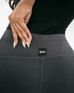 Κολάν ψηλόμεσο με λογότυπο σε ανθρακί | Bodymove - Image 4