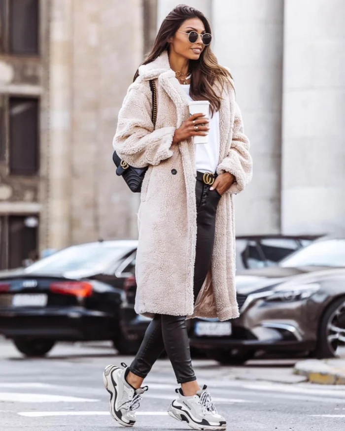 Πανωφόρι teddy oversized με τσέπες - Image 1