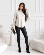 Πλεκτή μπλούζα με ανάγλυφη ύφανση και ψηλή λαιμόκοψη - Image 3