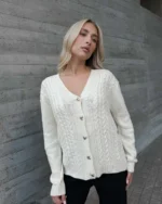 Πλεκτή ζακέτα με πλεξούδες και κουμπιά καρδιά