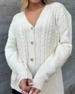 Πλεκτή ζακέτα με πλεξούδες και κουμπιά καρδιά - Image 2